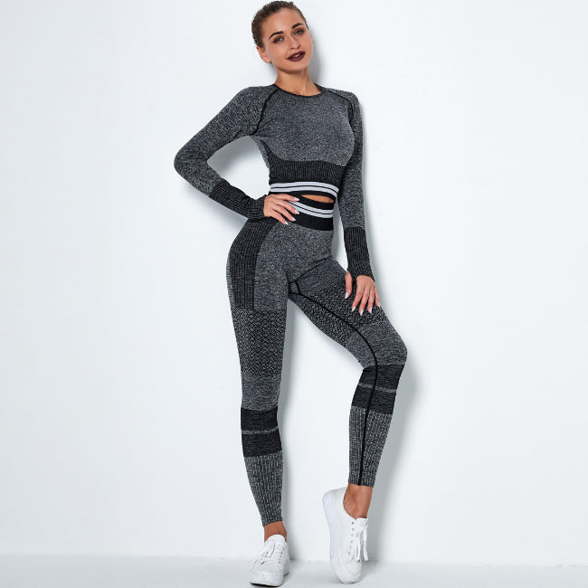 Seamless knitted quick-drying sports yoga suit